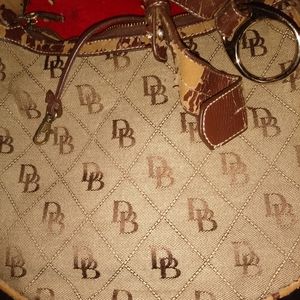 Dooney&Bourke